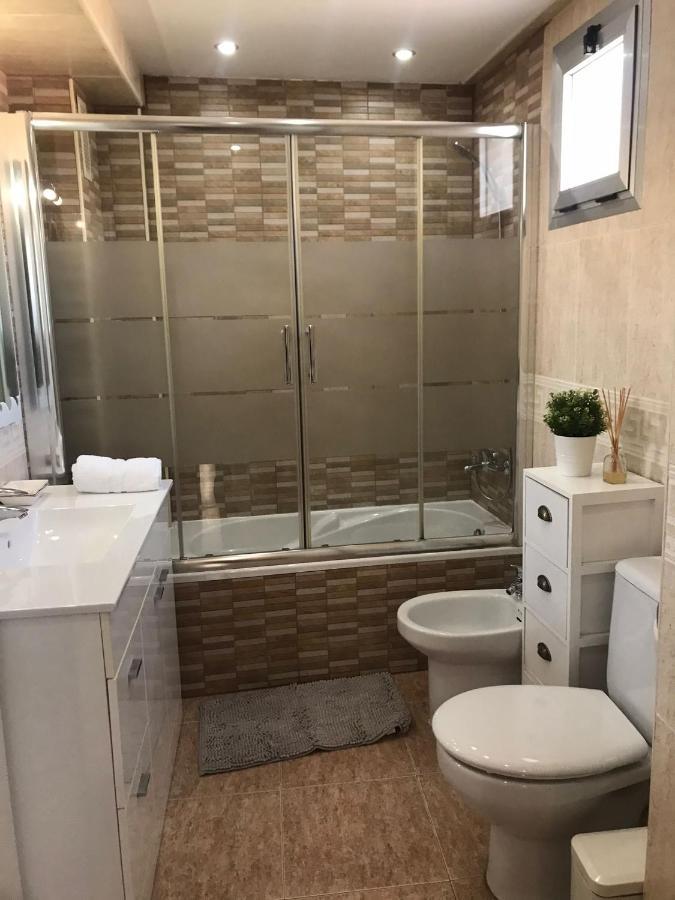 אלמריה Apartamento Con Parking Gratis En El Centro, 2 Dormitorios מראה חיצוני תמונה